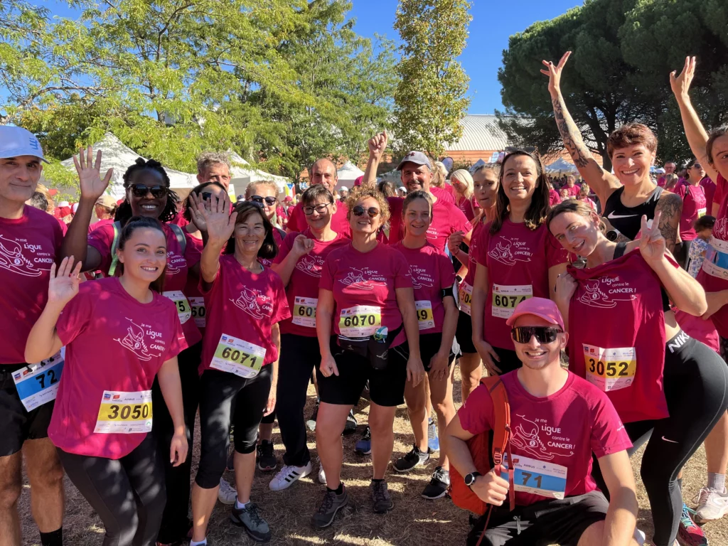 Les équipes ARCYS lors de la course d'Octobre Rose